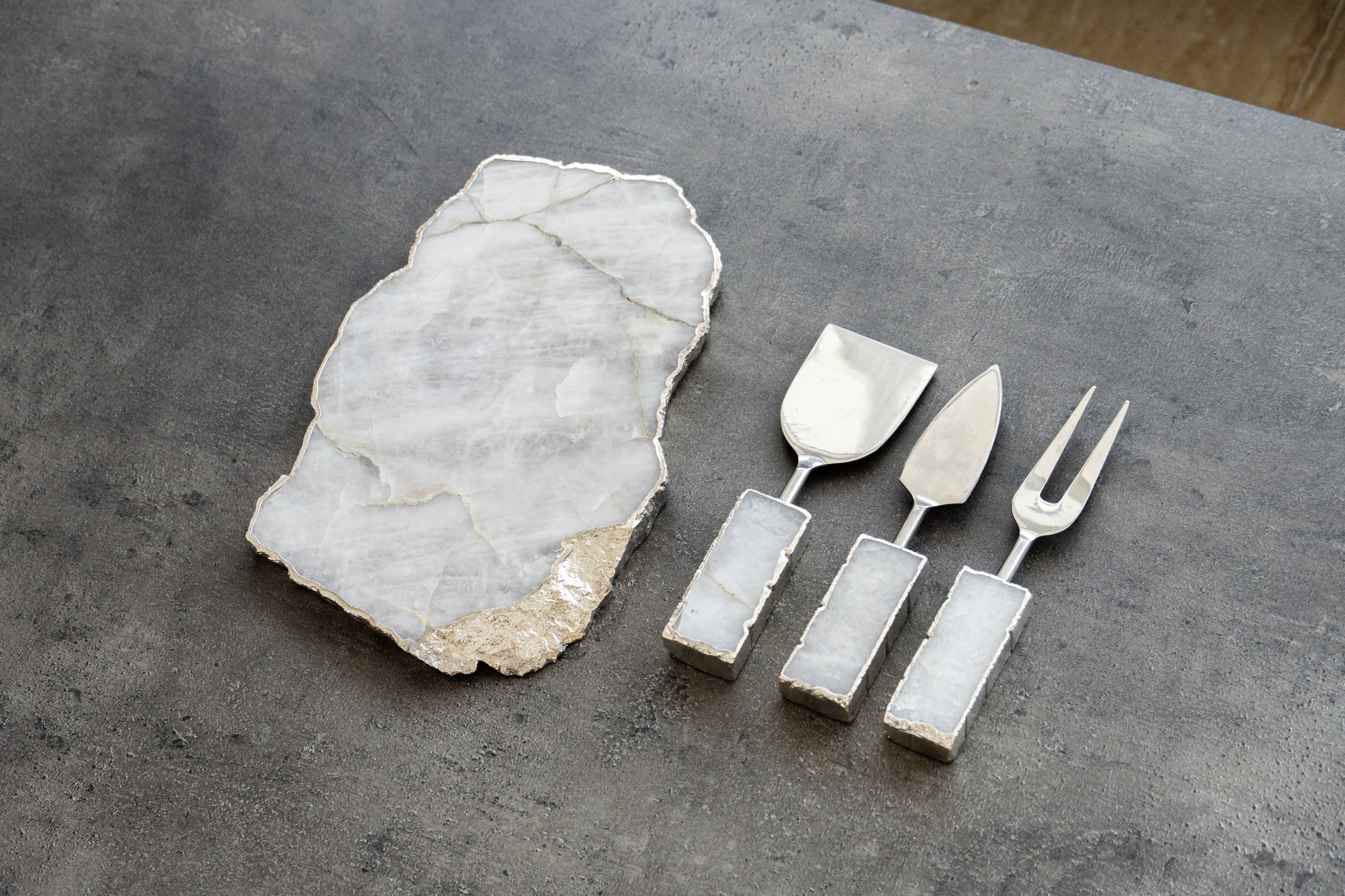 Quartz Platter Set